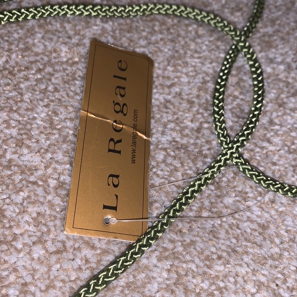 NWT. La Regale convertible clutch/purse with strap. Olive. - Picture 2 of 7